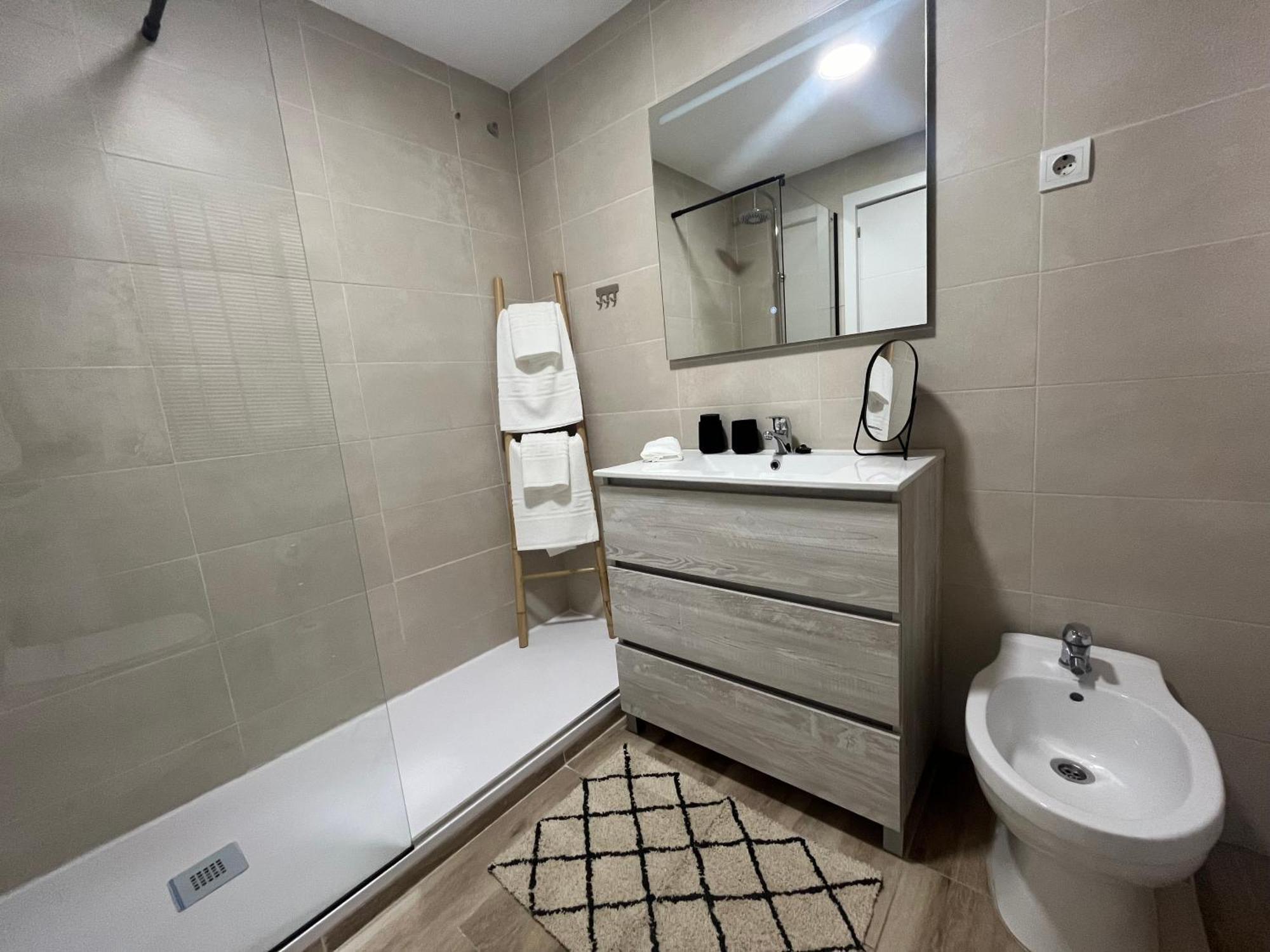 Love Rent4 Malaga Huelin Extérieur photo